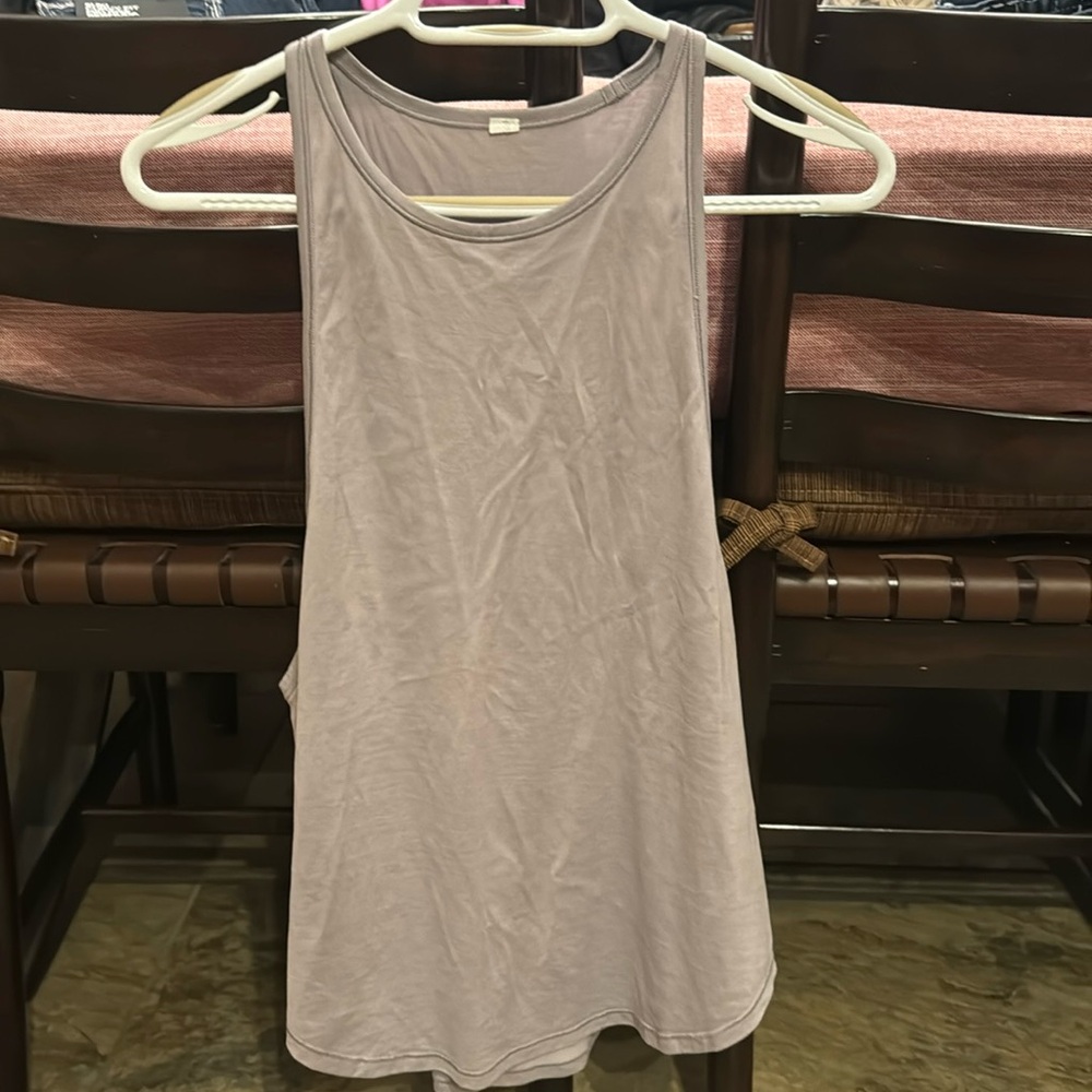 Lululemon tank